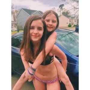 Meet your Posher, Macie